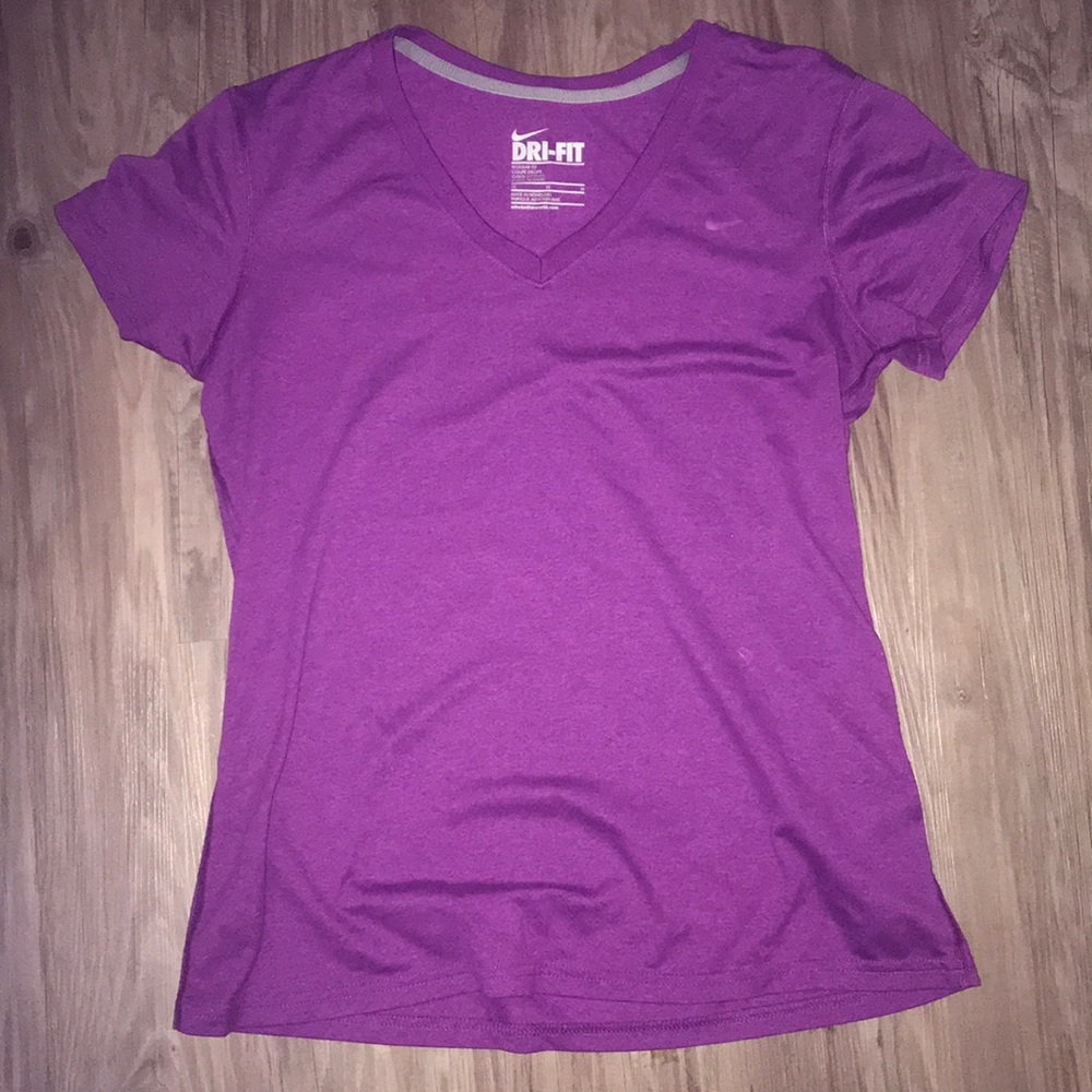Nike women shirt